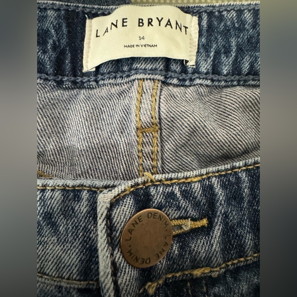 Lane Bryant Midrise Boyfriend Jean Stonewash Blue Size 14 Stretch - Picture 7 of 10